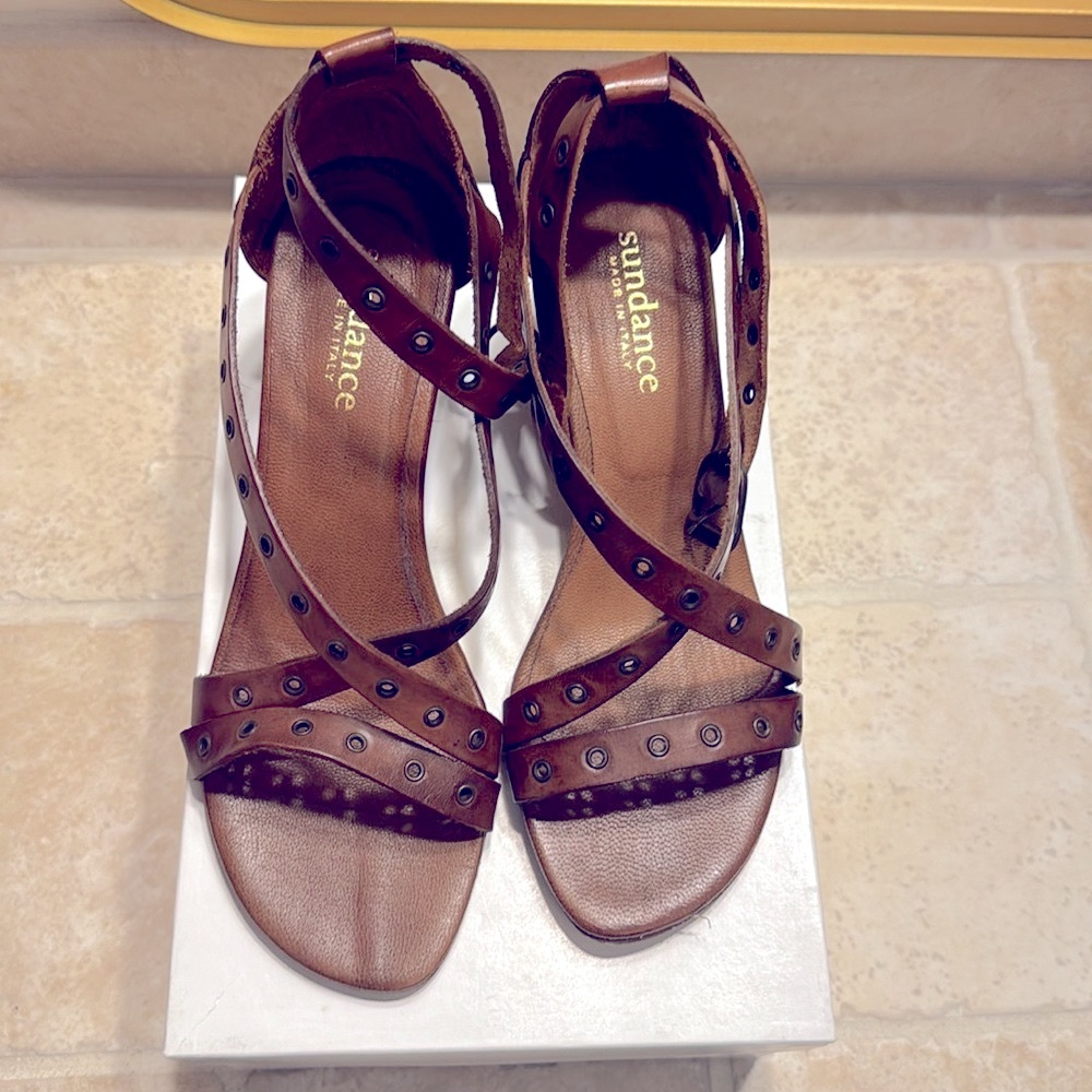 Sundance Catalog Leather Rivet Sandal Brandy size 38 . Also called Rosie Sandals - Picture 4 of 5